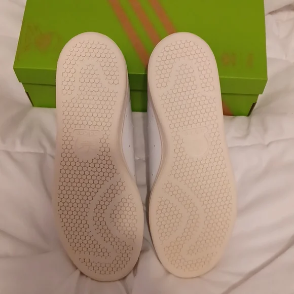 NEW! Men's Adidas Stan Smith sneakers! - Picture 8 of 9